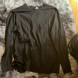 Long sleeved black tee